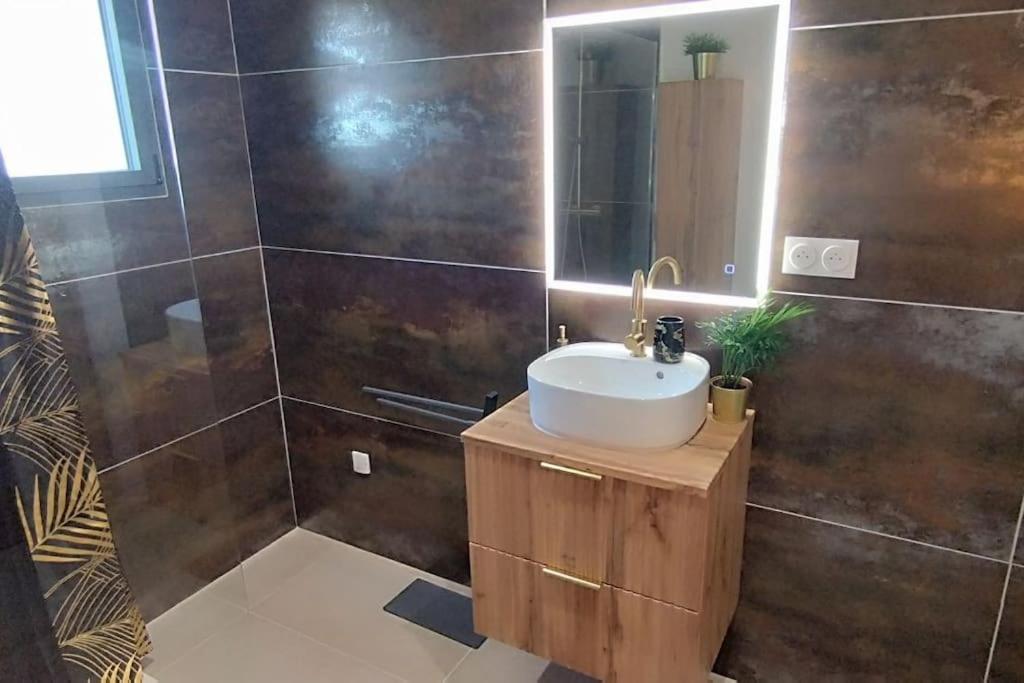 Holiday home Aux Bons Voisins *